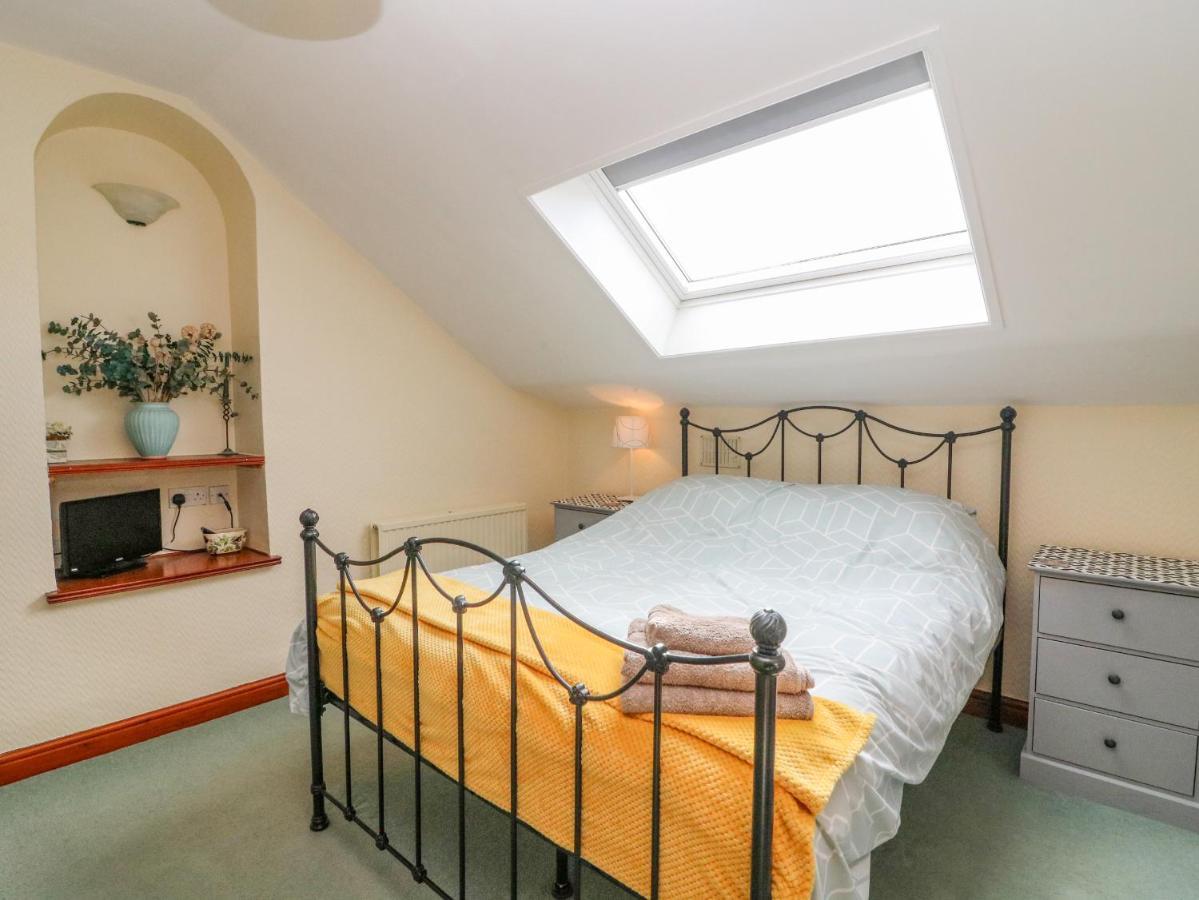 Watershed Cottage Settle Eksteriør billede
