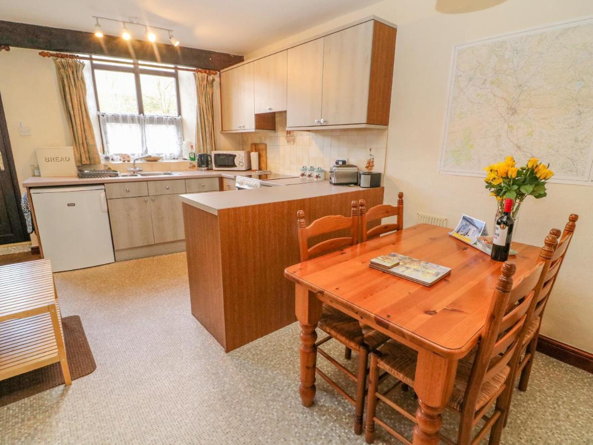 Watershed Cottage Settle Eksteriør billede